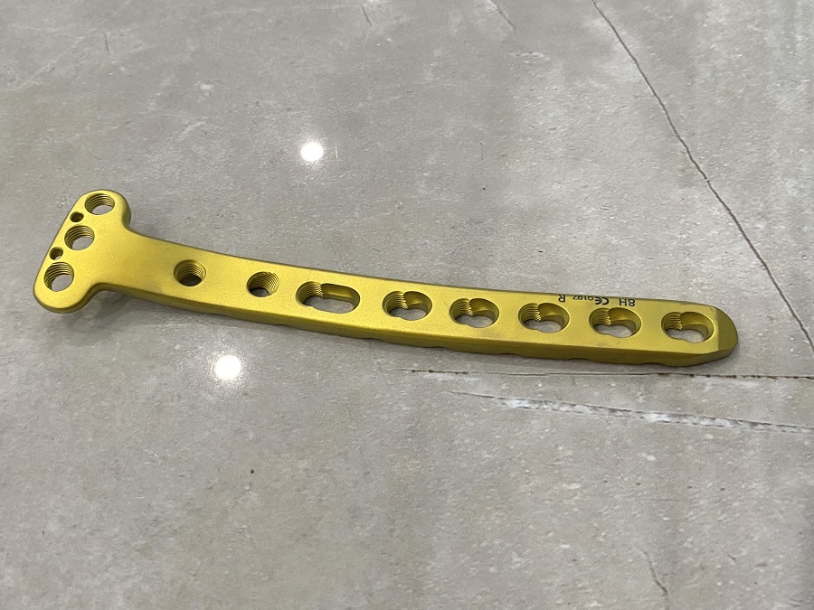 Proximal Medial Tibial Locking Plate