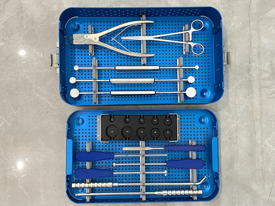 Titanium Mesh Cage Instrument Set