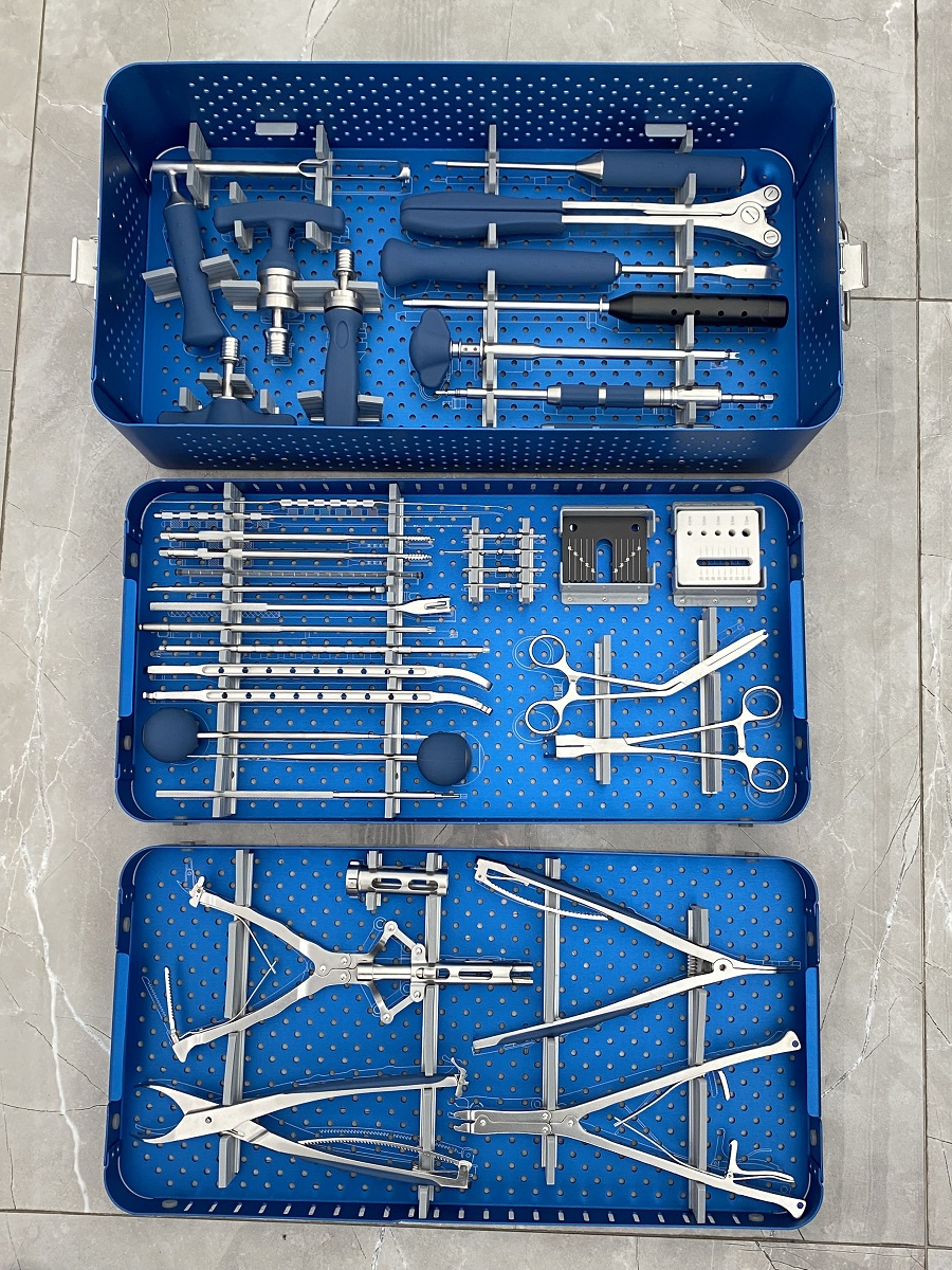 5.5 spinal instrument set