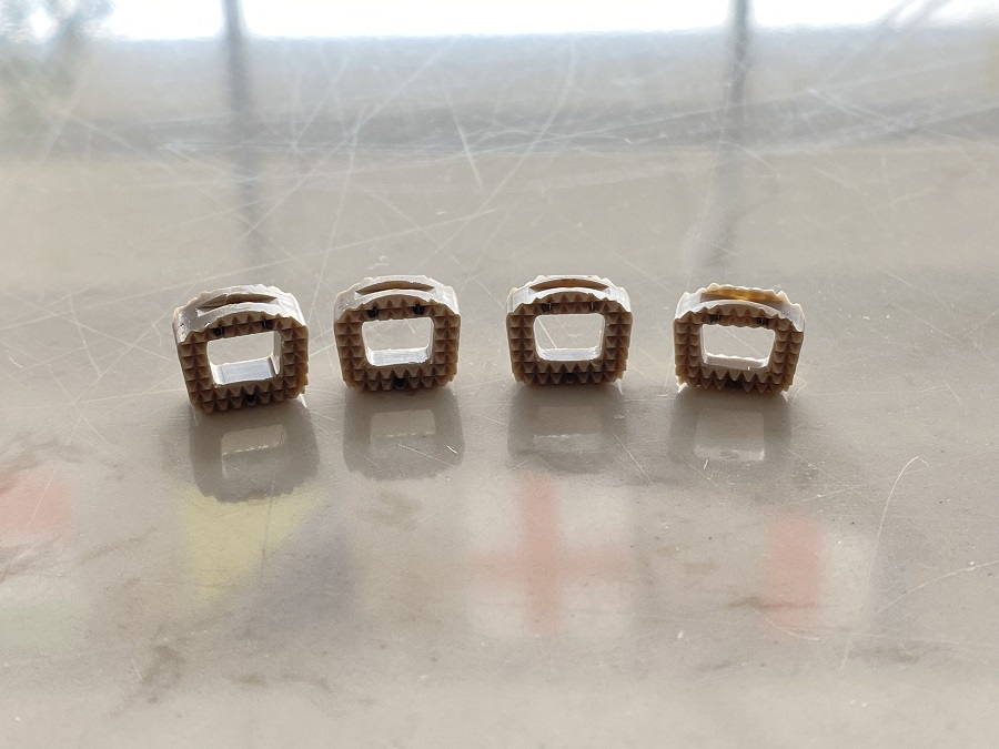 Cervical Peek Cage