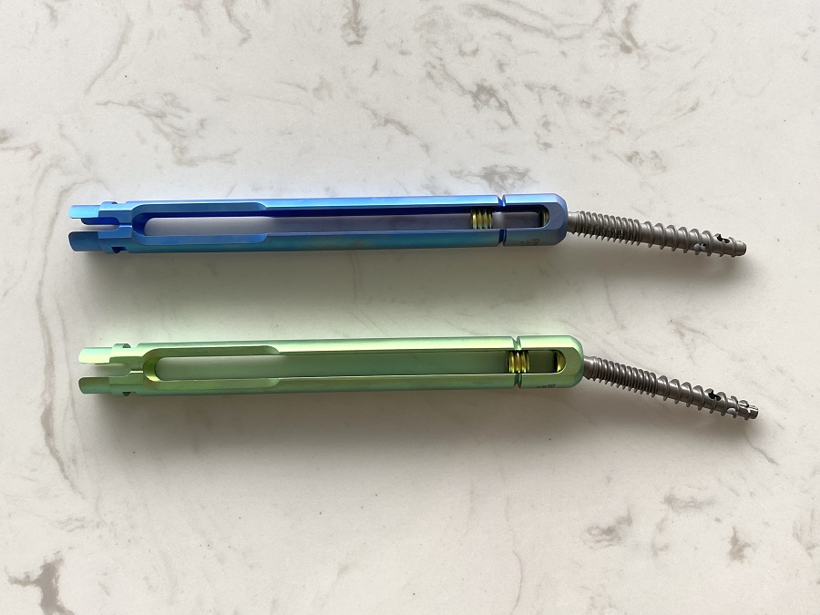 Spinal minimally invasive screw